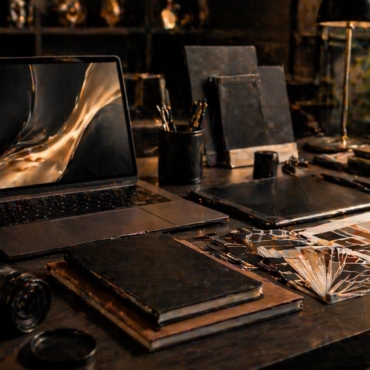 Women's Pleated Jacket